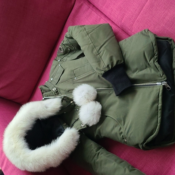 Authentic Moose Knuckles Beaver Bomber short jacket XS military green - Picture 3 of 16